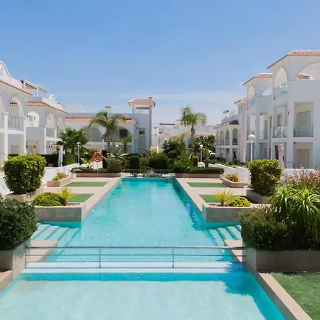 Helgafell Olivos Courtyard